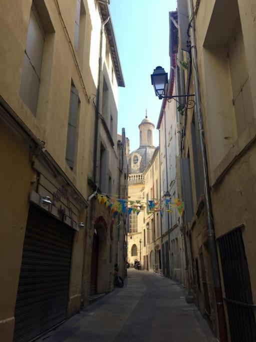 Studio Sous Les Toits Tres Bien Place Et Climatise Montpellier Luaran gambar